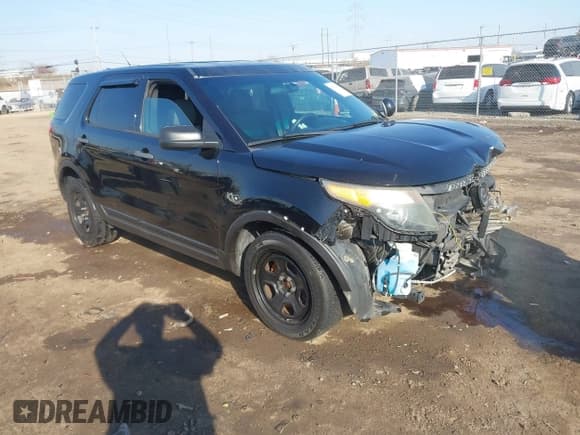 ✅ 2014 Ford Police Interceptor Utility • VIN: 1FM5K8AR0EGC14072 • Lot: 41781060. Wystawiony na IAAI z przebiegiem 173 354 mil. Bezpłatny archiwum sprzedaży aukcyjnych z USA i szczegółowy raport historii pojazdu na DreamBid. Zdjęcie 1.