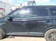 2018 Mitsubishi Outlander SE with VIN JA4AD3A31JZ066762, listed as a IAAI auction lot 43099741 with 87,665 mi miles and . Bid and sale history available at DreamBid. Image 15.