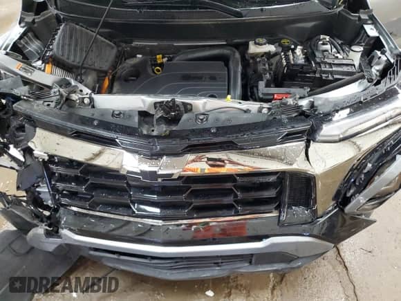 2025 Chevrolet Equinox AWD ACTIV z VIN 3GNAXSEGXSL169800, wystawiony jako Copart lot #84814685 z przebiegiem 18 185 mil mil oraz Szkoda całkowita • Salvage title. Historia ofert i sprzedaży dostępna na DreamBid. Obrazek 12.