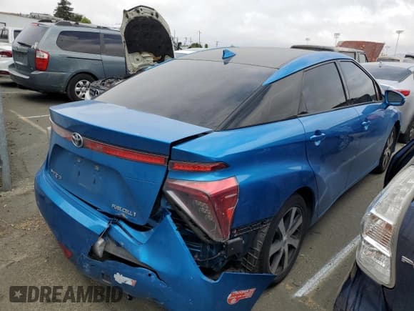 ✅ 2017 Toyota Mirai • VIN: JTDBVRBD8HA003636 • Lot: 64501393. Wystawiony na Copart z przebiegiem 71 916 mil. Bezpłatny archiwum sprzedaży aukcyjnych z USA i szczegółowy raport historii pojazdu na DreamBid. Zdjęcie 3.