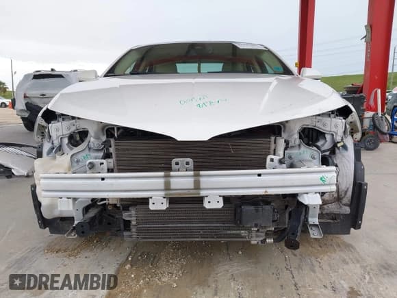 ✅ 2014 Lincoln MKZ Hybrid • VIN: 3LN6L2LU2ER817257 • Lot: 43149857. Listed on IAAI with 117,590 mi. Free auction sales archive from the USA and detailed vehicle history report at DreamBid. Image 13.