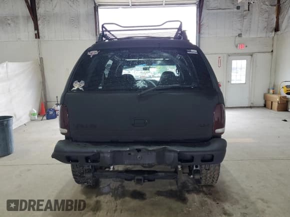 ✅ 1998 Dodge Durango • VIN: 1B4HS28Y8WF189972 • Lot: 81495365. Wystawiony na Copart z przebiegiem 262 350 mil. Bezpłatny archiwum sprzedaży aukcyjnych z USA i szczegółowy raport historii pojazdu na DreamBid. Zdjęcie 6.