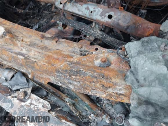 ✅ 2015 Chevrolet Silverado 1500 High Country • VIN: 3GCUKTEJ3FG326913 • Лот: 41495793. Опубликован ранее на IAAI с пробегом Не указан. Бесплатный доступ к архиву аукционных продаж из США и подробный отчёт об истории автомобиля на DreamBid. Изображение 9.