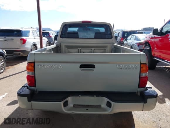 ✅ 2001 Toyota Tacoma PreRunner • VIN: 5TENM92N21Z735880 • Lot: 43193779. Listed on IAAI with 147,568 mi. Free auction sales archive from the USA and detailed vehicle history report at DreamBid. Image 16.