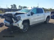 ✅ 2025 GMC Sierra 1500 Denali Ultimate • VIN: 1GTUUHE89SZ160900 • Лот: 43421077. Опубликован ранее на IAAI с пробегом 6 086 миль. Бесплатный доступ к архиву аукционных продаж из США и подробный отчёт об истории автомобиля на DreamBid. Изображение 18.