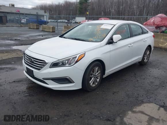 2016 Hyundai Sonata 2.4L z VIN 5NPE24AF9GH405653, wystawiony jako IAAI lot #41835115 z przebiegiem 103 840 mil mil oraz . Historia ofert i sprzedaży dostępna na DreamBid. Obrazek 17.