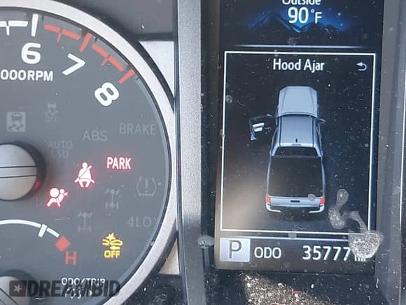 ✅ 2022 Toyota Tacoma SR5 • VIN: 3TMAZ5CN3NM166662 • Lot: 43539107. Listed on IAAI with 35,777 mi. Free auction sales archive from the USA and detailed vehicle history report at DreamBid. Image 15.