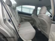 ✅ 2014 Subaru Legacy 2.5i • VIN: 4S3BMBA65E3007365 • Lot: 71907525. Wystawiony na Copart z przebiegiem 100 355 mil. Bezpłatny archiwum sprzedaży aukcyjnych z USA i szczegółowy raport historii pojazdu na DreamBid. Zdjęcie 10.