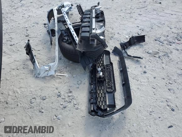 ✅ 2016 Chevrolet Colorado 2WD LT • VIN: 1GCGSCE33G1343001 • Лот: 86334515. Опубликован ранее на Copart с пробегом 61 103 миль. Бесплатный доступ к архиву аукционных продаж из США и подробный отчёт об истории автомобиля на DreamBid. Изображение 12.