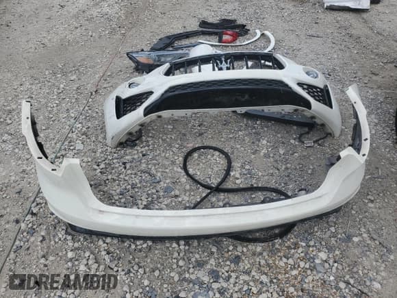 ✅ 2019 Maserati Levante GranSport • VIN: ZN661XUS8KX314905 • Лот: 70457115. Опубликован ранее на Copart с пробегом 67 407 миль. Бесплатный доступ к архиву аукционных продаж из США и подробный отчёт об истории автомобиля на DreamBid. Изображение 12.