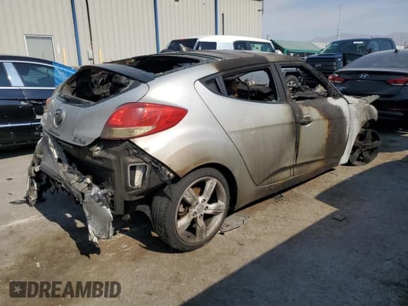 ✅ 2014 Hyundai Veloster • VIN: KMHTC6AD4EU189594 • Lot: 62997384. Wystawiony na Copart z przebiegiem Nie podano. Bezpłatny archiwum sprzedaży aukcyjnych z USA i szczegółowy raport historii pojazdu na DreamBid. Zdjęcie 3.