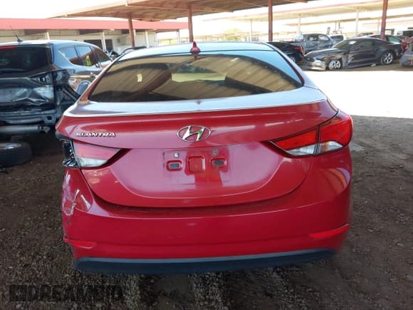 ✅ 2015 Hyundai Elantra SE • VIN: KMHDH4AE2FU458891 • Lot: 42821027. Listed on IAAI with 127,669 mi. Free auction sales archive from the USA and detailed vehicle history report at DreamBid. Image 16.