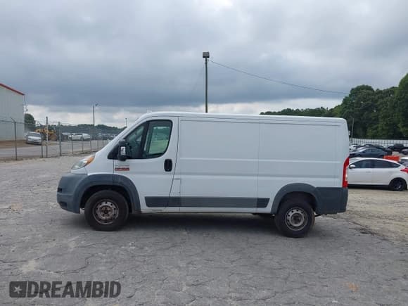 ✅ 2016 Ram ProMaster Cargo • VIN: 3C6TRVAG3GE113543 • Lot: 43030235. Wystawiony na IAAI z przebiegiem 242 530 mil. Bezpłatny archiwum sprzedaży aukcyjnych z USA i szczegółowy raport historii pojazdu na DreamBid. Zdjęcie 14.