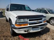 ✅ 2001 Chevrolet Blazer LT • VIN: 1GNDT13W01K243402 • Lot: 65864394. Wystawiony na Copart z przebiegiem 145 004 mil. Bezpłatny archiwum sprzedaży aukcyjnych z USA i szczegółowy raport historii pojazdu na DreamBid. Zdjęcie 5.