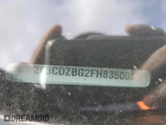 ✅ 2015 Dodge Challenger SXT Plus • VIN: 2C3CDZBG2FH835008 • Lot: 44277574. Wystawiony na Copart z przebiegiem Nie podano. Bezpłatny archiwum sprzedaży aukcyjnych z USA i szczegółowy raport historii pojazdu na DreamBid. Zdjęcie 13.