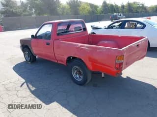 ✅ 1990 Toyota Pickup • VIN: JT4RN81A3L0046506 • Lot: 43396277. Listed on IAAI with 395,026 mi. Free auction sales archive from the USA and detailed vehicle history report at DreamBid. Image 3.