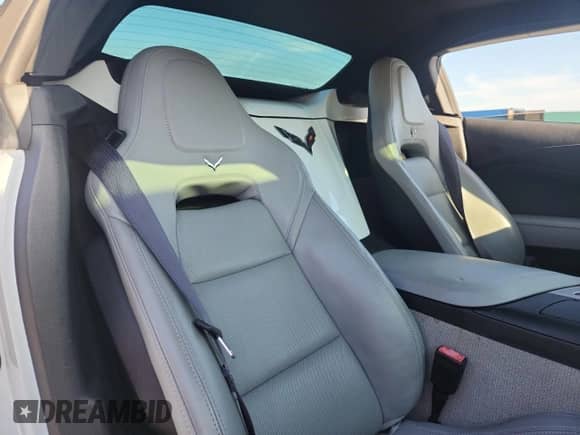 2015 Chevrolet Corvette Z51 2LT с VIN 1G1YK3D79F5113598, выставлен на аукционе Copart как лот 67458025 с пробегом 26 606 миль миль и Списание • Salvage title. История ставок и продаж доступна на DreamBid. Изображение 10.