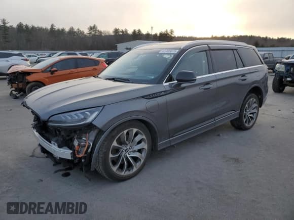 ✅ 2023 Lincoln Aviator Grand Touring • VIN: 5LMYJ8XY4PNL00639 • Lot: 41405675. Wystawiony na Copart z przebiegiem 39 930 mil. Bezpłatny archiwum sprzedaży aukcyjnych z USA i szczegółowy raport historii pojazdu na DreamBid. Zdjęcie 1.