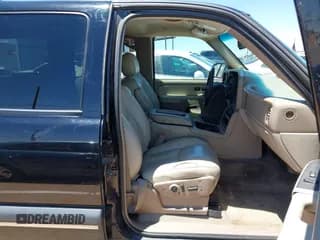 ✅ 2003 Chevrolet Suburban LS • VIN: 3GNEC16T33G292559 • Лот: 42399039. Опубликован ранее на IAAI с пробегом 327 653 миль. Бесплатный доступ к архиву аукционных продаж из США и подробный отчёт об истории автомобиля на DreamBid. Изображение 5.