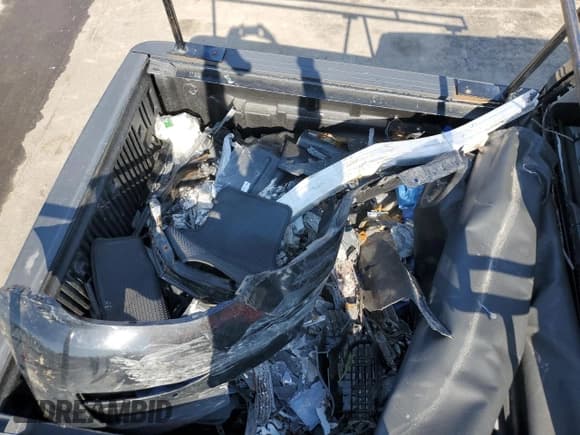 ✅ 2015 Chevrolet Colorado 4WD WT • VIN: 1GCGTAE30F1250517 • Лот: 47928525. Опубликован ранее на Copart с пробегом Не указан. Бесплатный доступ к архиву аукционных продаж из США и подробный отчёт об истории автомобиля на DreamBid. Изображение 12.