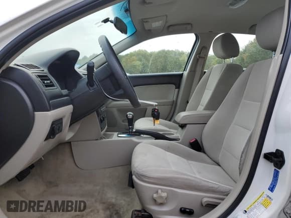 ✅ 2008 Ford Fusion SE • VIN: 3FAHP01118R196814 • Лот: 86227255. Опубликован ранее на Copart с пробегом 66 706 миль. Бесплатный доступ к архиву аукционных продаж из США и подробный отчёт об истории автомобиля на DreamBid. Изображение 7.