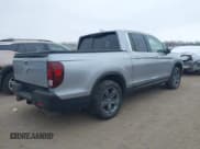 ✅ 2021 Honda Ridgeline RTL-E • VIN: 5FPYK3F79MB010091 • Lot: 41386318. Listed on IAAI with 37,996 mi. Free auction sales archive from the USA and detailed vehicle history report at DreamBid. Image 4.