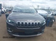 ✅ 2021 Jeep Cherokee Limited • VIN: 1C4PJMDX8MD212475 • Lot: 42051824. Wystawiony na IAAI z przebiegiem 31 905 mil. Bezpłatny archiwum sprzedaży aukcyjnych z USA i szczegółowy raport historii pojazdu na DreamBid. Zdjęcie 12.