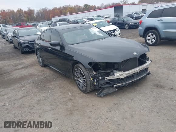 ✅ 2018 BMW 5 Series 530i xDrive • VIN: WBAJA7C54JWC75287 • Lot: 43592847. Listed on IAAI with 71,304 mi. Free auction sales archive from the USA and detailed vehicle history report at DreamBid. Image 1.