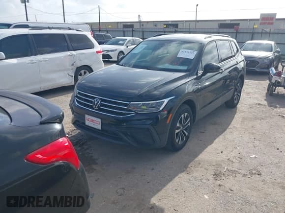 ✅ 2022 Volkswagen Tiguan S • VIN: 3VV1B7AX1NM111438 • Лот: 42532225. Опубликован ранее на IAAI с пробегом Не указан. Бесплатный доступ к архиву аукционных продаж из США и подробный отчёт об истории автомобиля на DreamBid. Изображение 2.