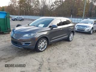 ✅ 2017 Lincoln MKC Reserve • VIN: 5LMCJ3C90HUL32846 • Lot: 43750569. Listed on IAAI with 97,342 mi. Free auction sales archive from the USA and detailed vehicle history report at DreamBid. Image 2.