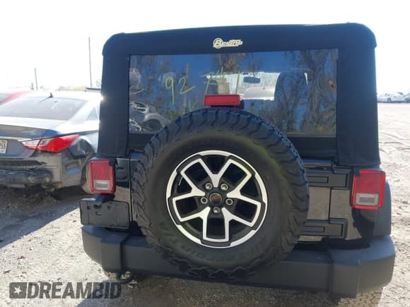 ✅ 2018 Jeep Wrangler Unlimited Sport S • VIN: 1C4HJWDG6JL927451 • Лот: 43629095. Опубликован ранее на IAAI с пробегом 68 452 миль. Бесплатный доступ к архиву аукционных продаж из США и подробный отчёт об истории автомобиля на DreamBid. Изображение 16.