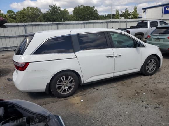 ✅ 2013 Honda Odyssey EX • VIN: 5FNRL5H47DB086921 • Lot: 80031355. Listed on Copart with 244,376 mi. Free auction sales archive from the USA and detailed vehicle history report at DreamBid. Image 3.