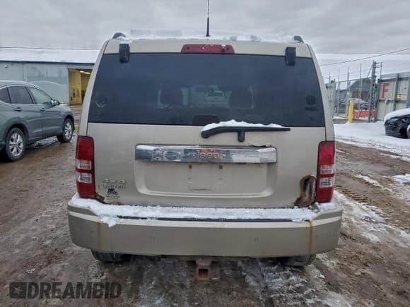 ✅ 2011 Jeep Liberty Limited • VIN: 1J4PN5GK2BW502670 • Lot: 94266045. Listed on Copart with 176,490 mi. Free auction sales archive from the USA and detailed vehicle history report at DreamBid. Image 6.