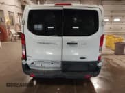 ✅ 2017 Ford Transit XL • VIN: 1FBZX2YM7HKA63901 • Lot: 42086462. Wystawiony na IAAI z przebiegiem 143 989 mil. Bezpłatny archiwum sprzedaży aukcyjnych z USA i szczegółowy raport historii pojazdu na DreamBid. Zdjęcie 16.
