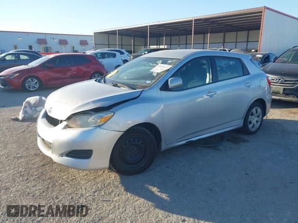 ✅ 2010 Toyota Matrix • VIN: 2T1KU4EE7AC361144 • Лот: 43634657. Опубликован ранее на IAAI с пробегом 300 936 миль. Бесплатный доступ к архиву аукционных продаж из США и подробный отчёт об истории автомобиля на DreamBid. Изображение 2.