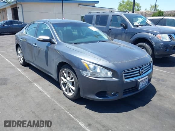 ✅ 2013 Nissan Maxima S • VIN: 1N4AA5AP3DC839662 • Лот: 42328504. Опубликован ранее на IAAI с пробегом 106 936 миль. Бесплатный доступ к архиву аукционных продаж из США и подробный отчёт об истории автомобиля на DreamBid. Изображение 1.