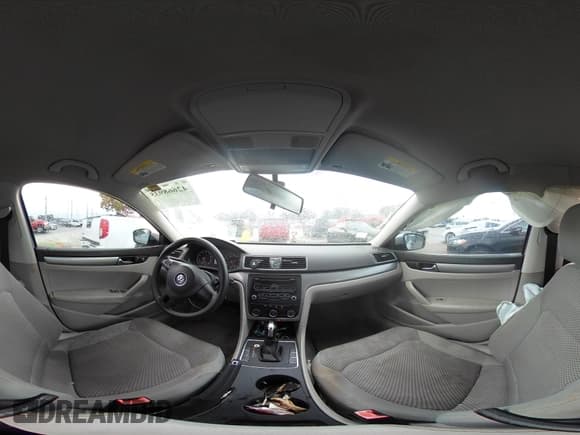 ✅ 2013 Volkswagen Passat Wolfsburg Edition • VIN: 1VWAH7A34DC105687 • Лот: 42668935. Опубликован ранее на IAAI с пробегом 146 281 миль. Бесплатный доступ к архиву аукционных продаж из США и подробный отчёт об истории автомобиля на DreamBid. Изображение 18.