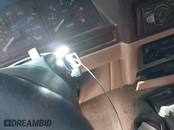 ✅ 1994 Ford Ranger Splash • VIN: 1FTCR15X8RPB51199 • Lot: 42123779. Listed on IAAI with 203,940 mi. Free auction sales archive from the USA and detailed vehicle history report at DreamBid. Image 11.