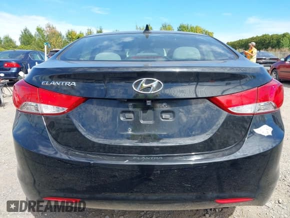 ✅ 2012 Hyundai Elantra Limited • VIN: 5NPDH4AE0CH133280 • Лот: 43244402. Опубликован ранее на IAAI с пробегом 190 648 миль. Бесплатный доступ к архиву аукционных продаж из США и подробный отчёт об истории автомобиля на DreamBid. Изображение 16.