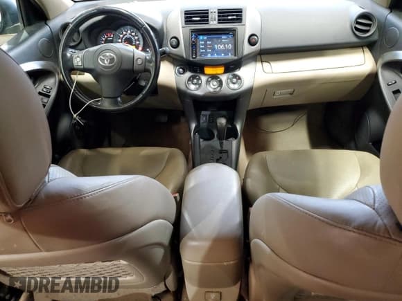 ✅ 2010 Toyota RAV4 Limited • VIN: 2T3DK4DV9AW014694 • Лот: 93067695. Опубликован ранее на Copart с пробегом 136 683 миль. Бесплатный доступ к архиву аукционных продаж из США и подробный отчёт об истории автомобиля на DreamBid. Изображение 8.