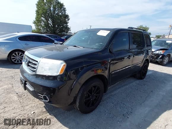 ✅ 2013 Honda Pilot Touring • VIN: 5FNYF4H92DB038607 • Lot: 43226122. Listed on IAAI with 201,920 mi. Free auction sales archive from the USA and detailed vehicle history report at DreamBid. Image 2.