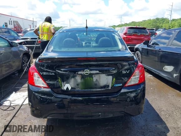 ✅ 2016 Nissan Versa SV • VIN: 3N1CN7AP5GL883838 • Lot: 42266737. Listed on IAAI with 98,732 mi. Free auction sales archive from the USA and detailed vehicle history report at DreamBid. Image 16.