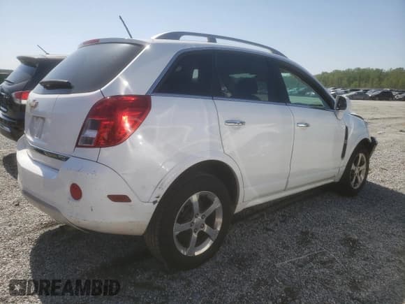 ✅ 2013 Chevrolet Captiva Sport LT • VIN: 3GNFL3EK3DS518512 • Lot: 52532805. Wystawiony na Copart z przebiegiem 73 538 mil. Bezpłatny archiwum sprzedaży aukcyjnych z USA i szczegółowy raport historii pojazdu na DreamBid. Zdjęcie 3.
