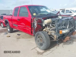 ✅ 2003 Chevrolet Silverado 2500HD LS • VIN: 1GCHC29U13E267828 • Lot: 42712108. Listed on IAAI with 217,111 mi. Free auction sales archive from the USA and detailed vehicle history report at DreamBid. Image 1.
