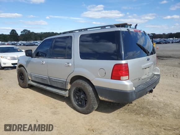 ✅ 2006 Ford Expedition Special Service • VIN: 1FMPU165X6LA78185 • Lot: 90669165. Listed on Copart with 324,062 mi. Free auction sales archive from the USA and detailed vehicle history report at DreamBid. Image 2.