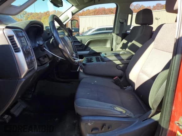 ✅ 2015 Chevrolet Silverado 2500HD LT • VIN: 1GC1KVEG2FF171744 • Lot: 91033255. Listed on Copart with 245,761 mi. Free auction sales archive from the USA and detailed vehicle history report at DreamBid. Image 7.