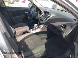 ✅ 2011 Chevrolet Cruze 1FL • VIN: 1G1PE5S91B7253890 • Лот: 43635649. Опубликован ранее на IAAI с пробегом 218 764 миль. Бесплатный доступ к архиву аукционных продаж из США и подробный отчёт об истории автомобиля на DreamBid. Изображение 5.