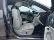 ✅ 2017 Mercedes-Benz GLA 250 • VIN: WDCTG4EB5HJ302359 • Лот: 42049287. Опубликован ранее на IAAI с пробегом 83 046 миль. Бесплатный доступ к архиву аукционных продаж из США и подробный отчёт об истории автомобиля на DreamBid. Изображение 5.