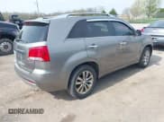 ✅ 2013 Kia Sorento SX • VIN: 5XYKWDA23DG415747 • Lot: 41995757. Listed on IAAI with 165,894 mi. Free auction sales archive from the USA and detailed vehicle history report at DreamBid. Image 4.