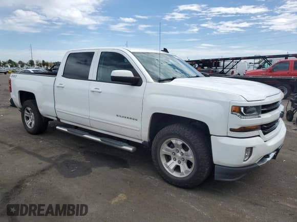 ✅ 2018 Chevrolet Silverado 1500 LT • VIN: 3GCUKREC6JG510207 • Лот: 67129864. Опубликован ранее на Copart с пробегом 107 876 миль. Бесплатный доступ к архиву аукционных продаж из США и подробный отчёт об истории автомобиля на DreamBid. Изображение 4.